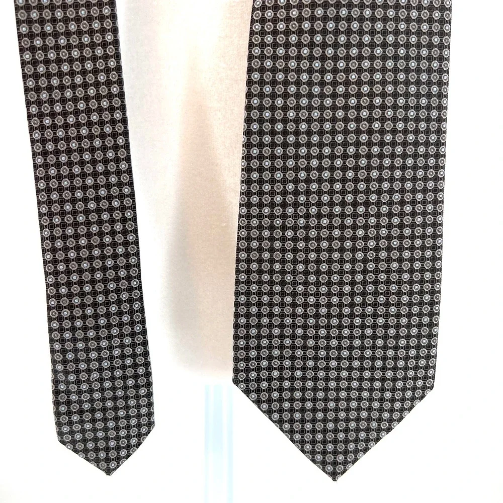Brooks Brothers Silk Geometric Pattern Tie Mens Dark Brown Blue White classy $$$